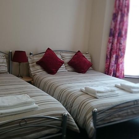 The Northbrook Hotel Илфорд Екстериор снимка